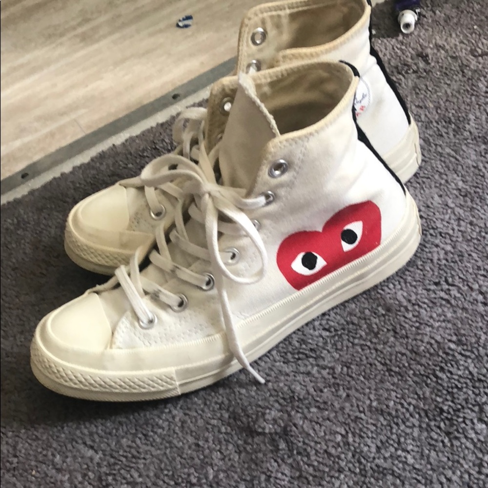 Comme des garçons white converse